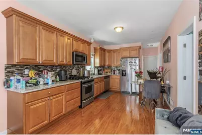 204 Hayward Place, Wallington, NJ 07057 - Photo 7