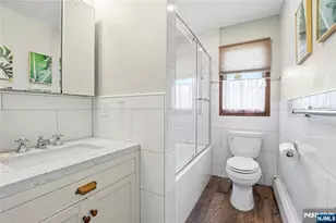 454 Myrtle Ave 454, Fort Lee, NJ 07024 - Photo 17