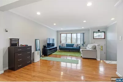 454 Myrtle Avenue 454 #454, Fort Lee, NJ 07024 - Photo 3