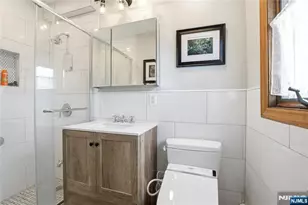 454 Myrtle Ave 454, Fort Lee, NJ 07024 - Photo 9