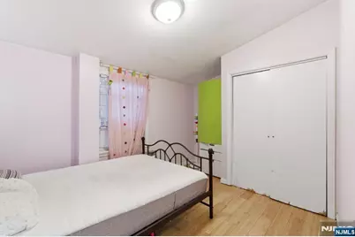 1490 Champlain Square, Teaneck Township, NJ 07666 - Photo 7