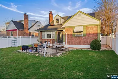 1490 Champlain Square, Teaneck Township, NJ 07666 - Photo 23