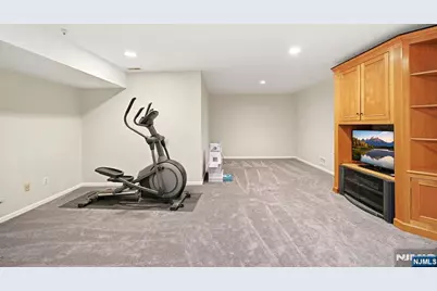 300 Coventry Court, Ramsey, NJ 07446 - Photo 27