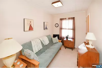 132 Catherine Avenue, Saddle Brook Township, NJ 07663 - Photo 13