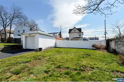 132 Catherine Avenue, Saddle Brook Township, NJ 07663 - Photo 17