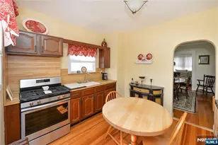 132 Catherine Ave, Saddle Brook Township, NJ 07663 - Photo 9