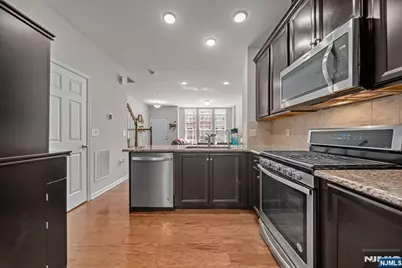 185 Wesmont Drive, Wood Ridge, NJ 07075 - Photo 17