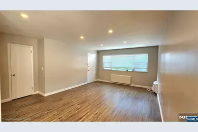 489 Main Street 3B #3B, Fort Lee, NJ 07024 - Photo 3