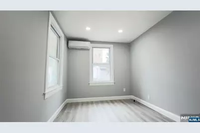 137 41st Street, Union City, NJ 07087 - Photo 9