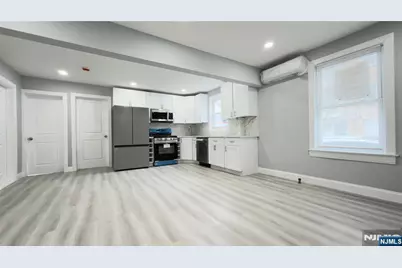 137 41st Street, Union City, NJ 07087 - Photo 7