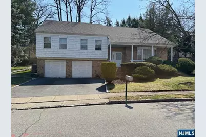 405 Pine Hill Road, Leonia, NJ 07605 - Photo 1