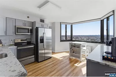 326 Prospect Avenue 11E #11E, Hackensack, NJ 07601 - Photo 5