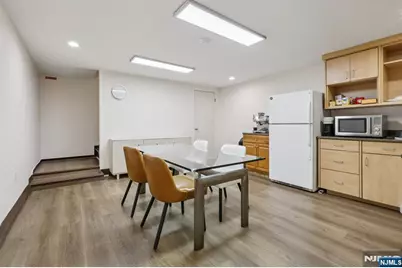 7-9 Ridgefield Avenue, Ridgefield Park, NJ 07660 - Photo 21
