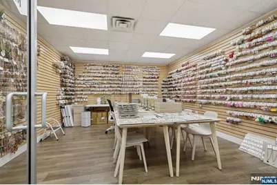 7-9 Ridgefield Avenue, Ridgefield Park, NJ 07660 - Photo 17