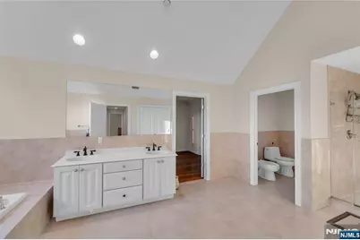 136 Tappan Road, Norwood, NJ 07648 - Photo 17