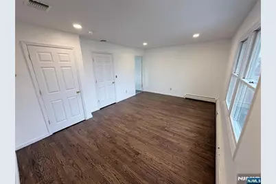 121 Philip 2 #2, Elmwood Park, NJ 07407 - Photo 11