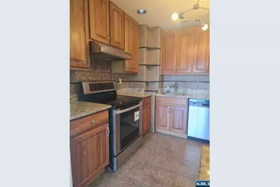 1111 River Road F19 #F19, Edgewater, NJ 07020 - Photo 15