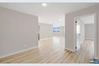 160 Overlook Avenue 3A #3A, Hackensack, NJ 07601 - Photo 5