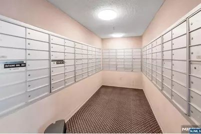 160 Overlook Avenue 3A #3A, Hackensack, NJ 07601 - Photo 25