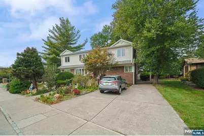 1003 Cumbermeade Road, Fort Lee, NJ 07024 - Photo 1