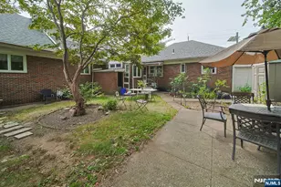 1003 Cumbermeade Rd, Fort Lee, NJ 07024 - Photo 5