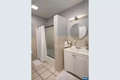 13 Barnert Place, Paterson, NJ 07522 - Photo 9