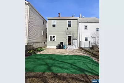 13 Barnert Place, Paterson, NJ 07522 - Photo 3