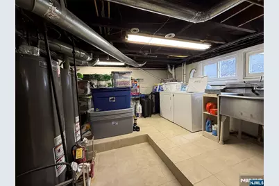 257 Bell Avenue 1st Fl #1st fl, Hasbrouck Heights, NJ 07604 - Photo 29