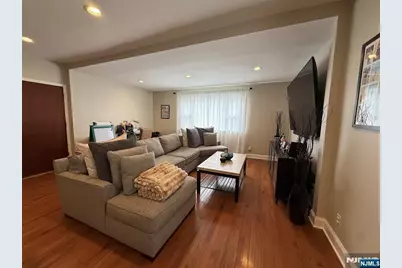 257 Bell Avenue 1st Fl #1st fl, Hasbrouck Heights, NJ 07604 - Photo 3