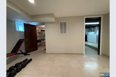 257 Bell Avenue 1st Fl #1st fl, Hasbrouck Heights, NJ 07604 - Photo 27