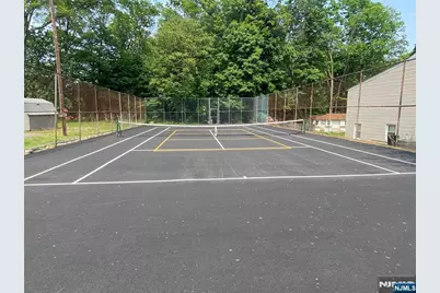 8 Glenwood, Parsippany, NJ 07834 - Photo 37