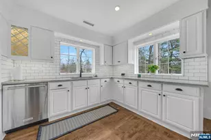 8 Glenwood, Parsippany, NJ 07834 - Photo 11