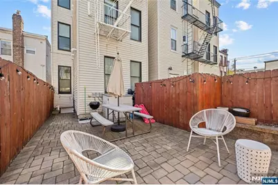 289 Webster Avenue 1 #1, Jersey City, NJ 07307 - Photo 37
