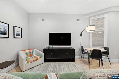 289 Webster Avenue 1 #1, Jersey City, NJ 07307 - Photo 9