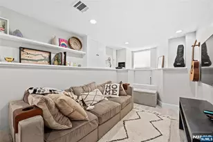 289 Webster Ave 1, Jersey City, NJ 07307 - Photo 27