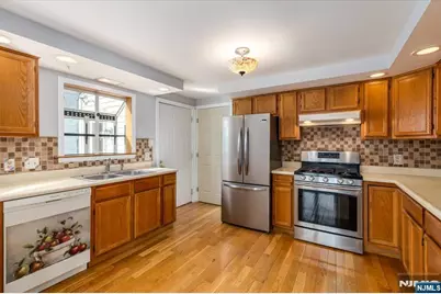 418 Union Avenue 1 #1, Rutherford, NJ 07070 - Photo 7