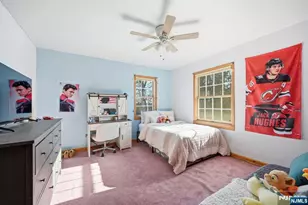 72 Hudson Dr, West Milford, NJ 07480 - Photo 17