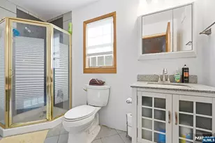 72 Hudson Dr, West Milford, NJ 07480 - Photo 15