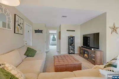 7 S Maple Avenue 7B #7B, Park Ridge, NJ 07656 - Photo 5
