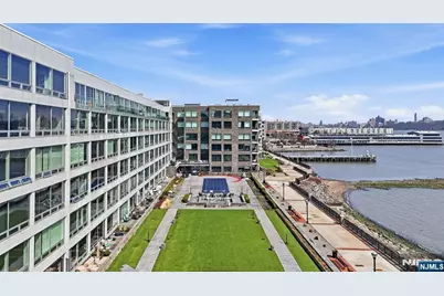 9 Somerset Lane 408 #408, Edgewater, NJ 07020 - Photo 17