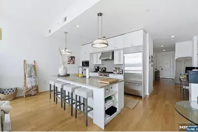 9 Somerset Lane 408 #408, Edgewater, NJ 07020 - Photo 9