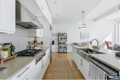 9 Somerset Lane 408 #408, Edgewater, NJ 07020 - Photo 11