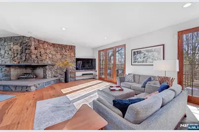 28 Rockleigh Road, Rockleigh, NJ 07647 - Photo 9