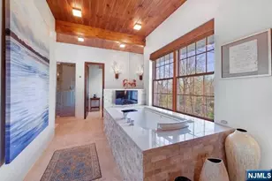 28 Rockleigh Rd, Rockleigh, NJ 07647 - Photo 23