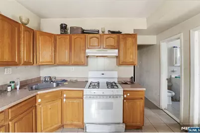 550 Norwood Street, East Orange, NJ 07018 - Photo 17