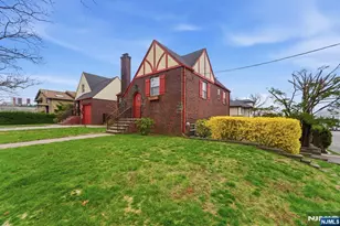 820 Elizabeth St, Ridgefield, NJ 07657 - Photo 1