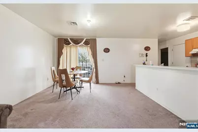 120 Carnegie Place, Union Township, NJ 07088 - Photo 7