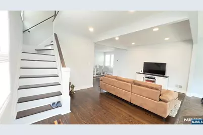 9 Chestnut Street, North Arlington, NJ 07031 - Photo 15