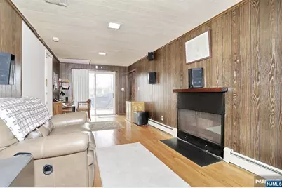 26 Wareham Road, Dumont, NJ 07628 - Photo 17