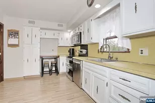 26 Wareham Rd, Dumont, NJ 07628 - Photo 15